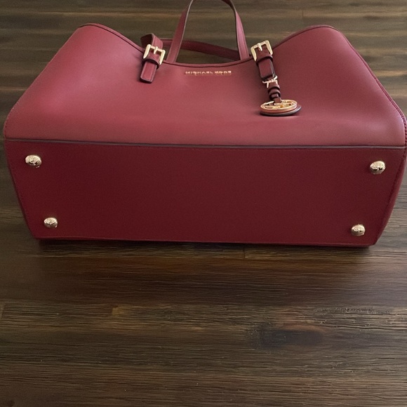 Michael Kors Burgundy Saffiano Leather Open Top Shoulder Tote Bag - Picture 7 of 12